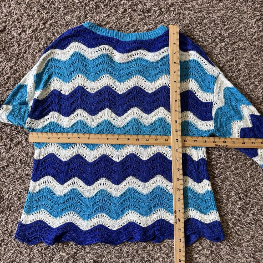 Beach Riot Beach Women’s Small Sweater Blue And White Chevron Scalloped - Picture 5 of 5